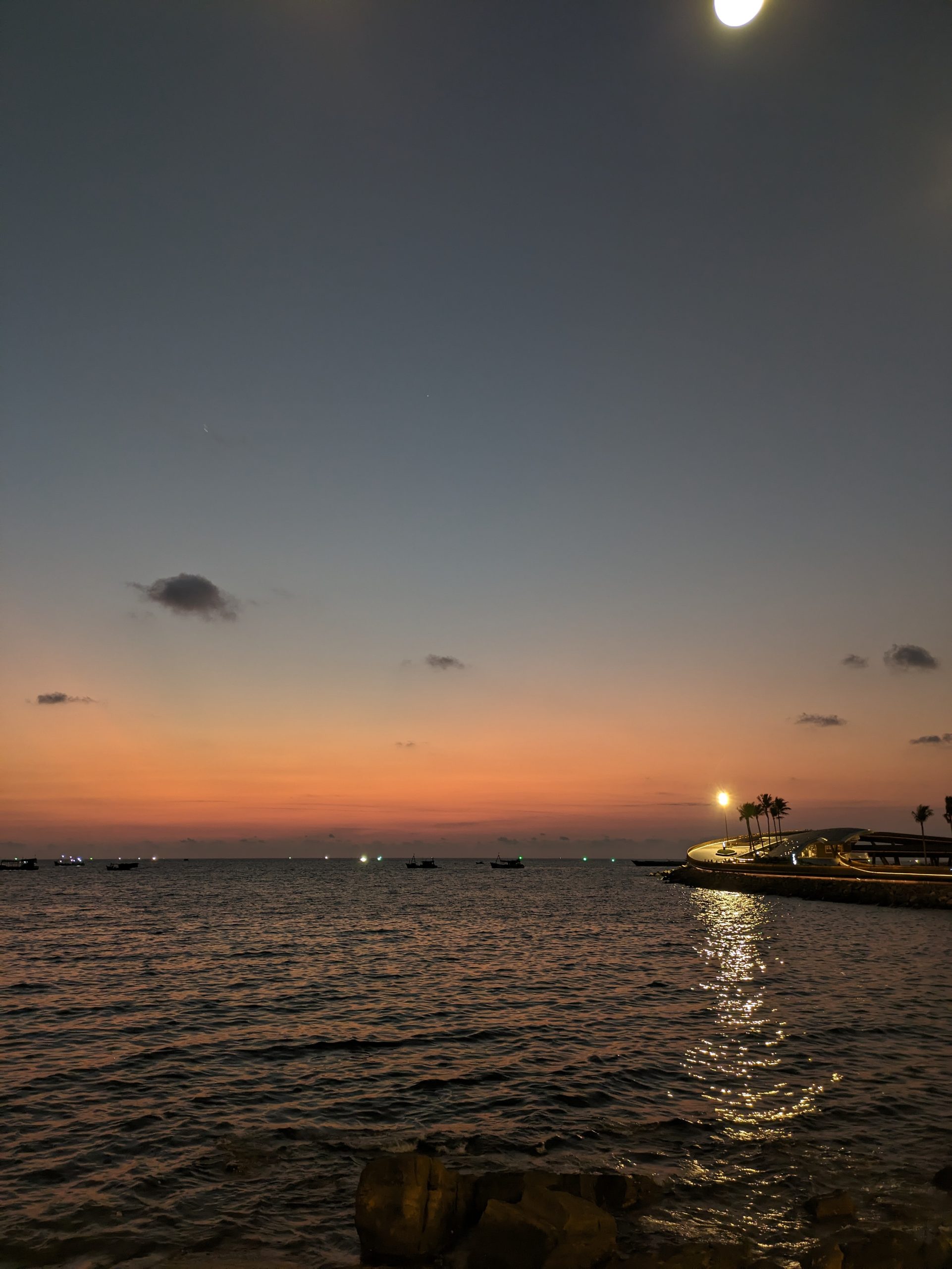 Day 196 – A sunset in Sunset Town